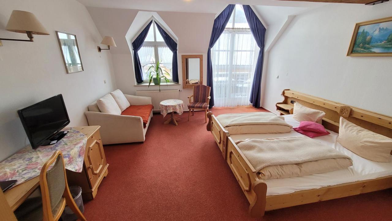 Hotel Schwarzes Lamm à Rothenburg ob der Tauber Extérieur photo